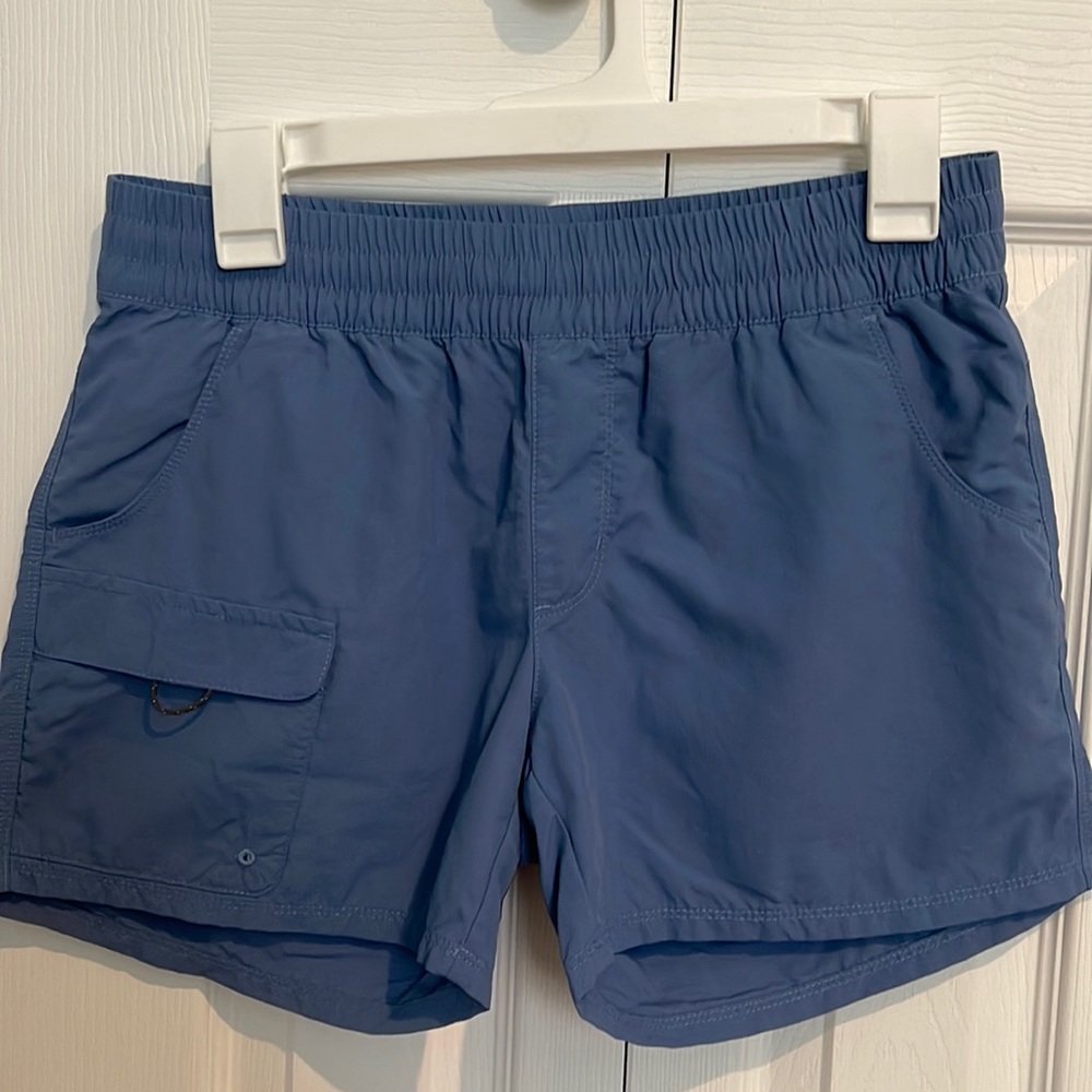 EUC Columbia Shorts with lots of Pockets